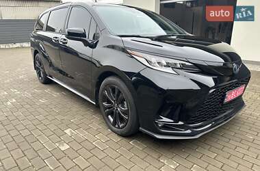Мінівен Toyota Sienna 2022 в Білій Церкві