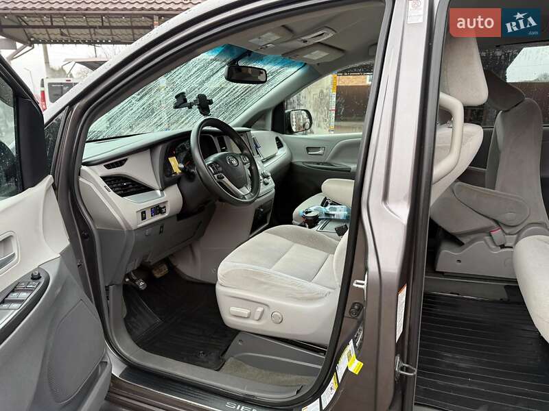 Минивэн Toyota Sienna 2015 в Черновцах фото 38 Минивэн Toyota Sienna 2015 в Черновцах