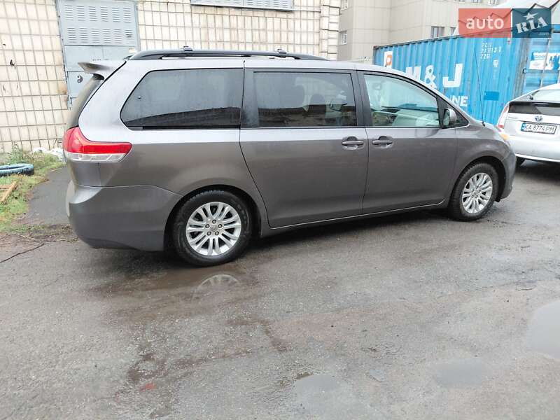 Toyota Sienna 2014 Toyota Sienna 2014