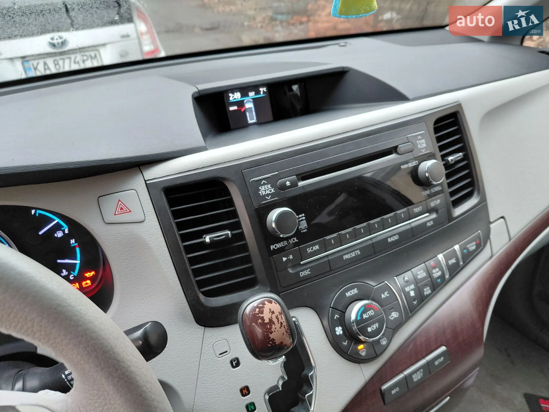 2014 Toyota Sienna - мініатюра 42