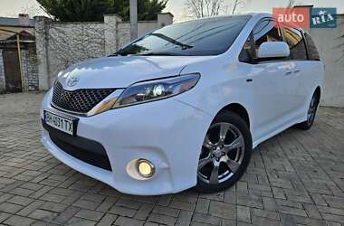 Мінівен Toyota Sienna 2016 в Одесі