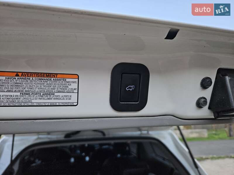 Мінівен Toyota Sienna 2016 в Одесі