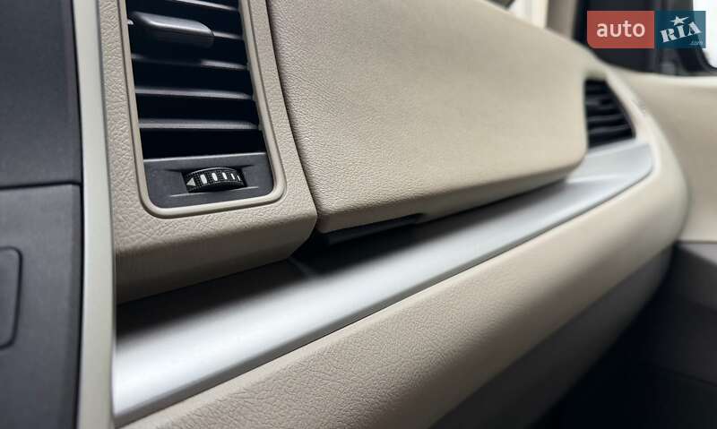 Мінівен Toyota Sienna 2019 в Одесі