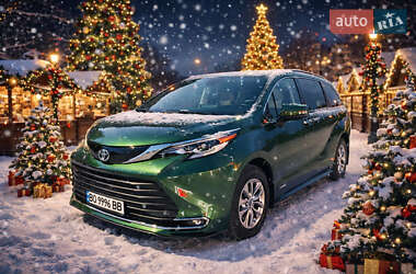 Минивэн Toyota Sienna 2021 в Тернополе