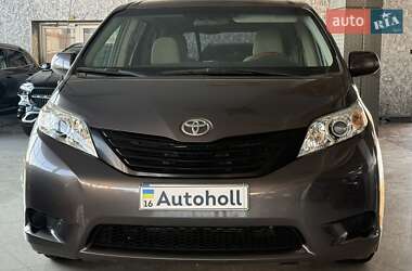 Мінівен Toyota Sienna 2014 в Одесі