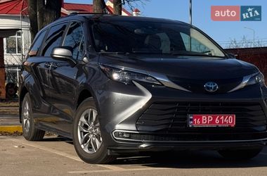 Мінівен Toyota Sienna 2025 в Києві