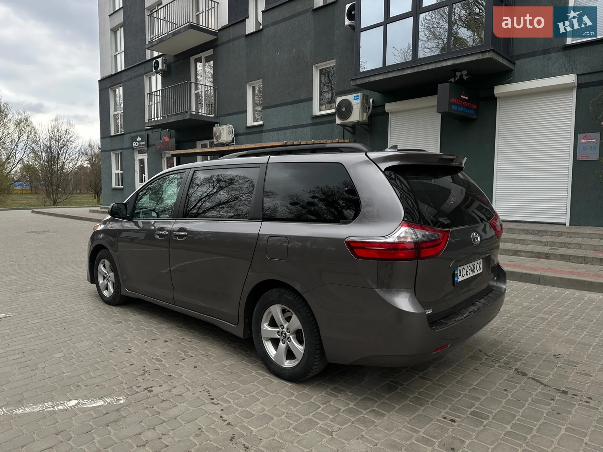 2019 Toyota Sienna - мініатюра 4