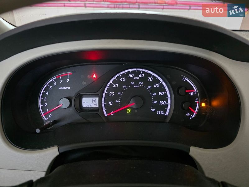 Минивэн Toyota Sienna 2013 в Гусятине