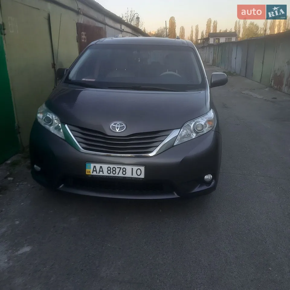 2013 Toyota Sienna - мініатюра 32