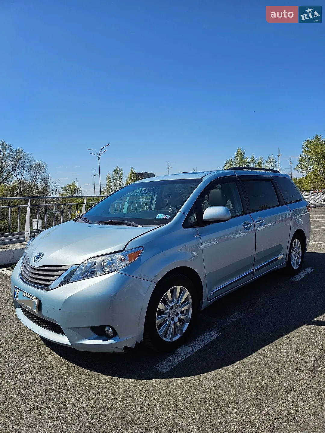 2017 Toyota Sienna - мініатюра 4
