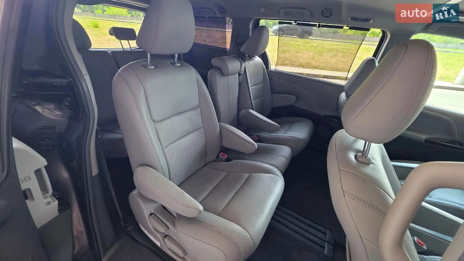 2015 Toyota Sienna - мініатюра 33