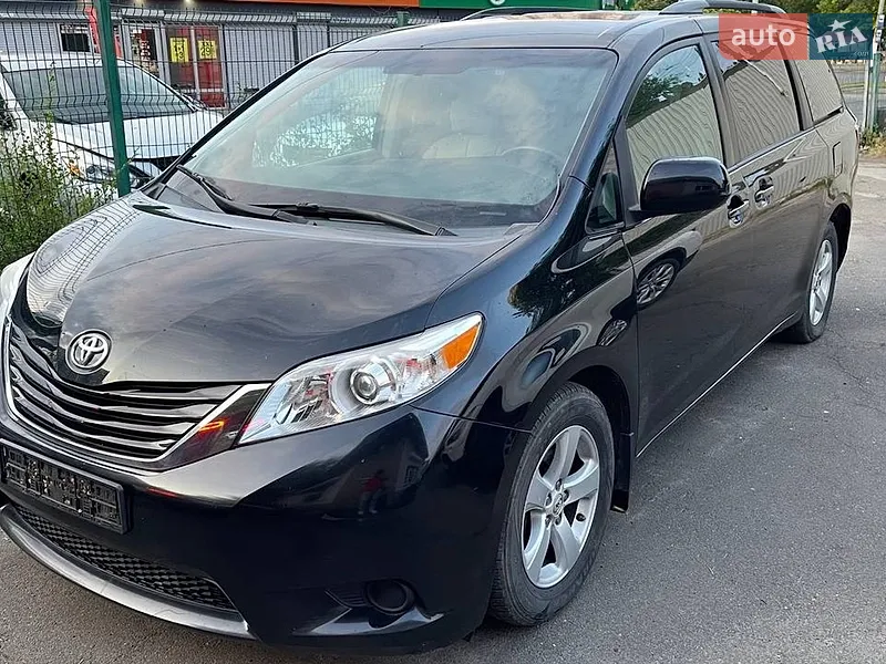 Toyota Sienna 2015