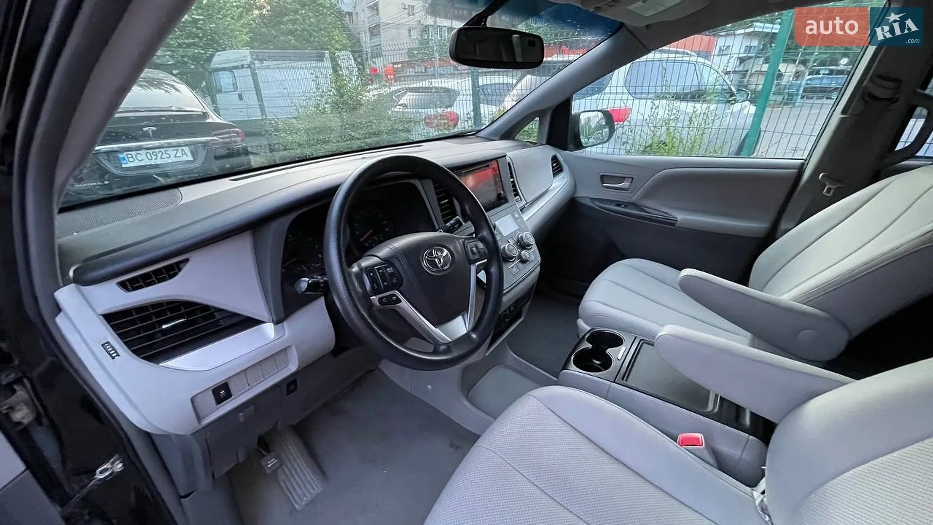 2015 Toyota Sienna - мініатюра 11