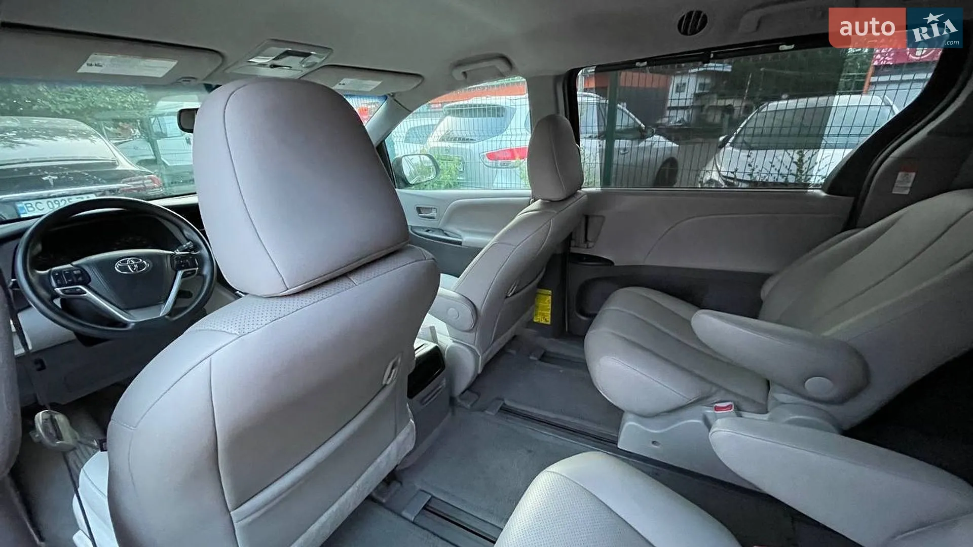 2015 Toyota Sienna - мініатюра 14