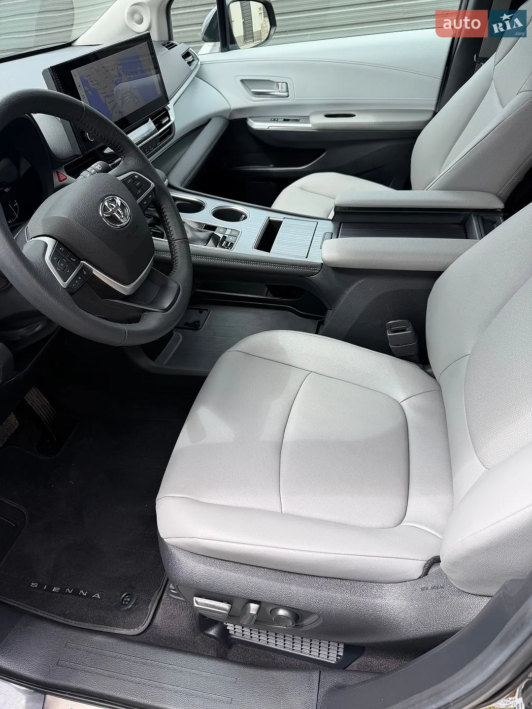 2025 Toyota Sienna - мініатюра 5