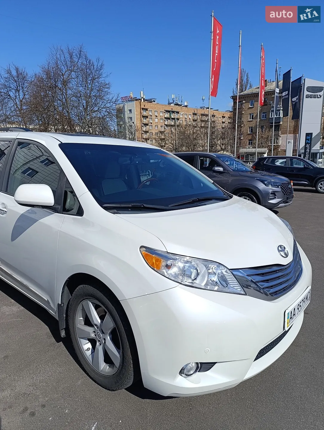 2012 Toyota Sienna - мініатюра 5