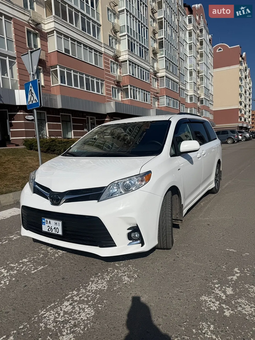 2018 Toyota Sienna - фото 1