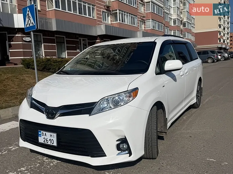 Toyota Sienna 2018