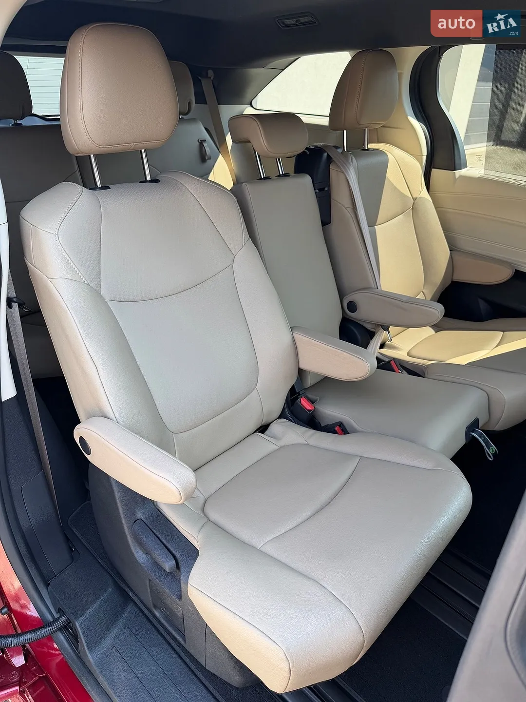 2023 Toyota Sienna - мініатюра 10