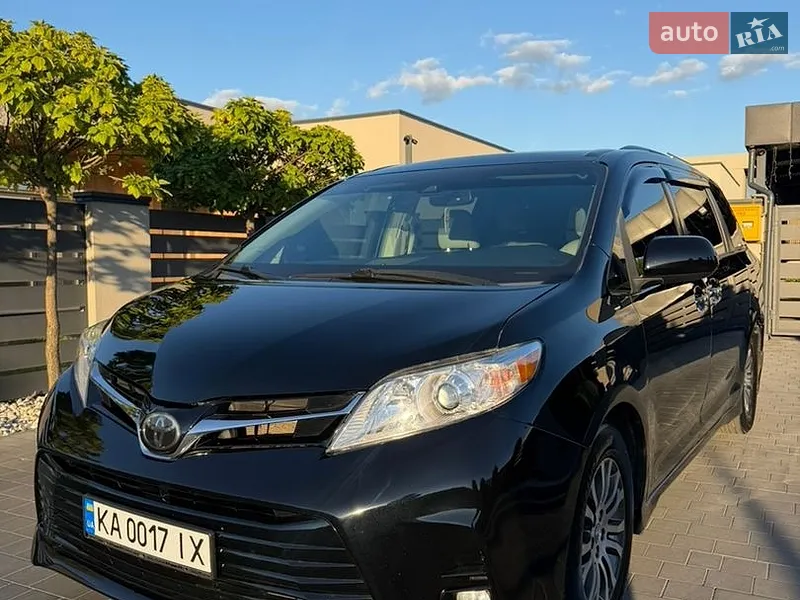 Toyota Sienna 2018