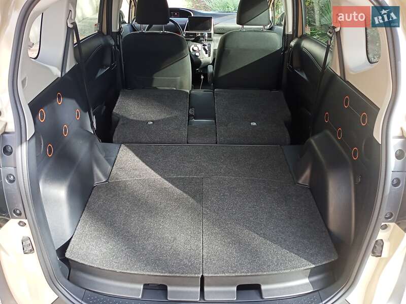 Минивэн Toyota Sienta 2018 в Одессе фото 75 Минивэн Toyota Sienta 2018 в Одессе