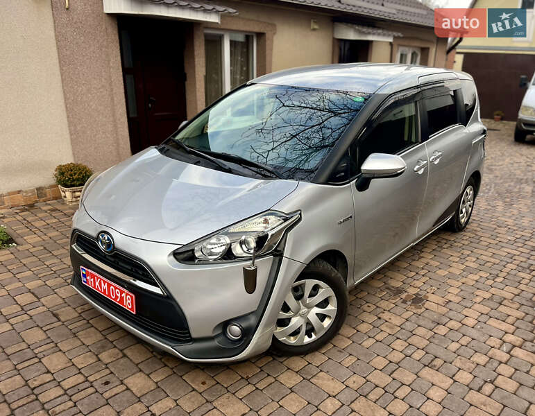 Минивэн Toyota Sienta 2018 в Белой Церкви