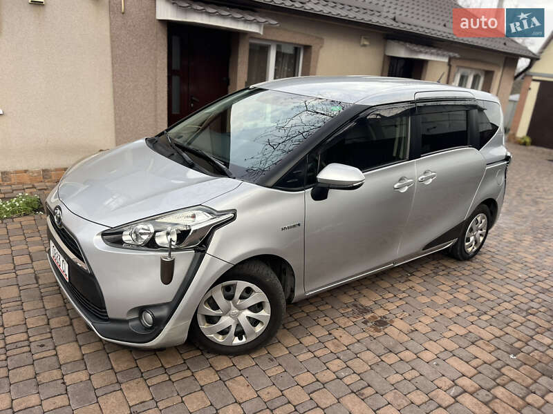 Минивэн Toyota Sienta 2018 в Белой Церкви