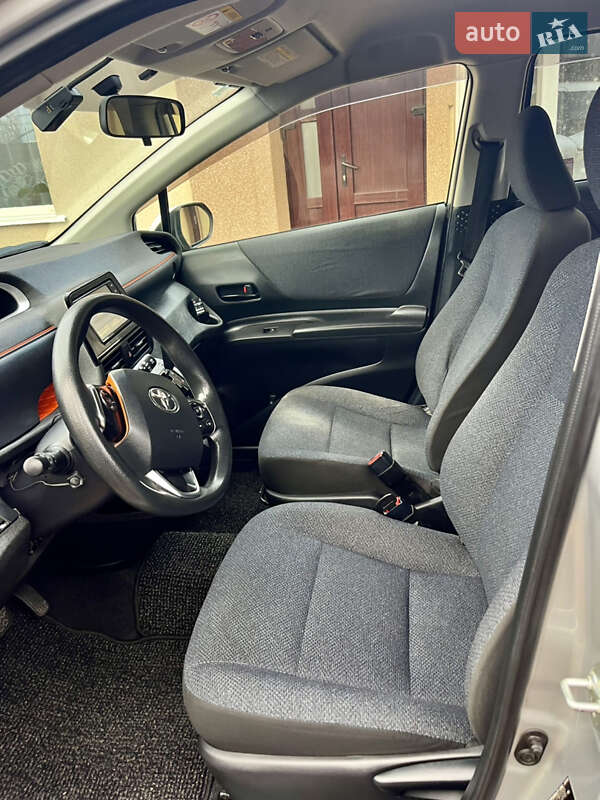 Минивэн Toyota Sienta 2018 в Белой Церкви