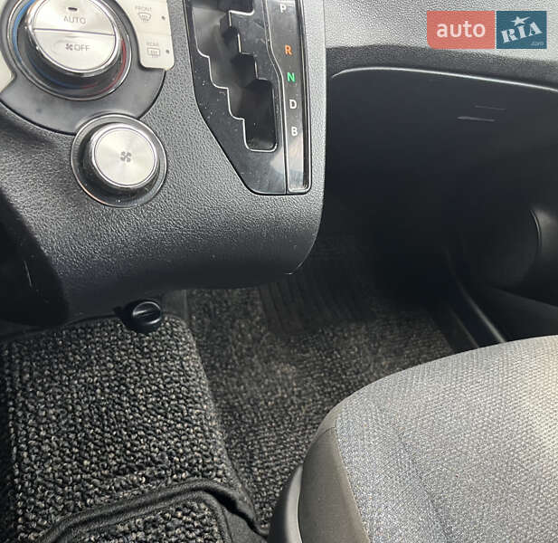 Минивэн Toyota Sienta 2018 в Белой Церкви