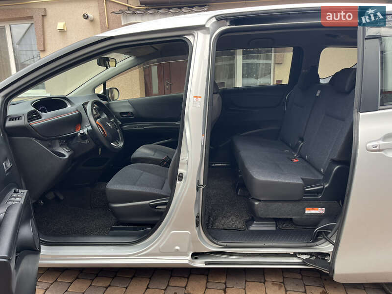 Минивэн Toyota Sienta 2018 в Белой Церкви