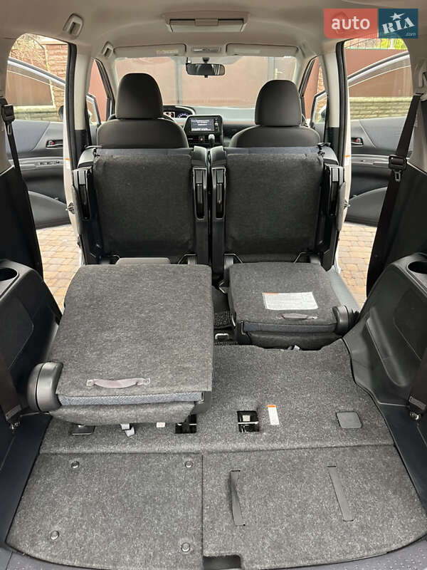 Минивэн Toyota Sienta 2018 в Белой Церкви