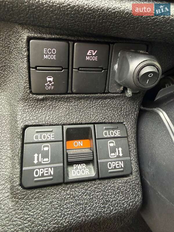 Минивэн Toyota Sienta 2020 в Фастове