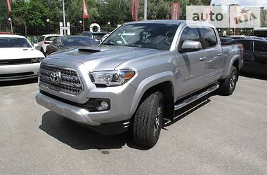 Пикап Toyota Tacoma 2016 в Киеве