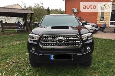 Toyota Tacoma 2017