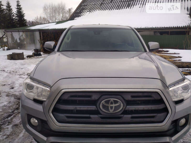 Пикап Toyota Tacoma 2019 в Броварах