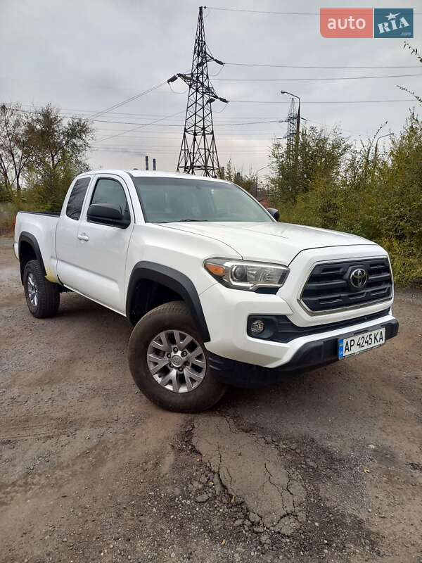 Toyota Tacoma 2017