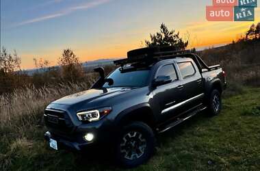 Пикап Toyota Tacoma 2018 в Хмельницком