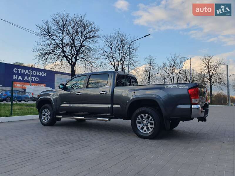 Пикап Toyota Tacoma 2017 в Киеве