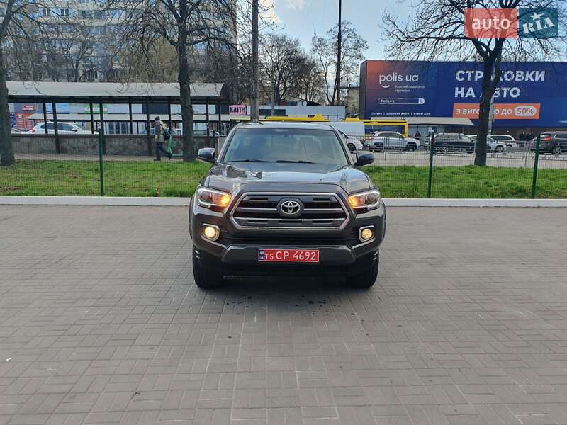 Пикап Toyota Tacoma 2017 в Киеве