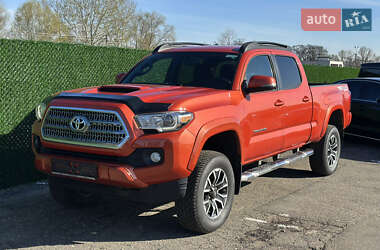 Пикап Toyota Tacoma 2015 в 