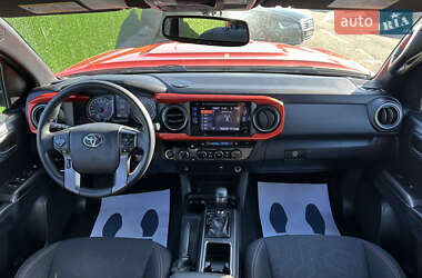 Пикап Toyota Tacoma 2015 в 