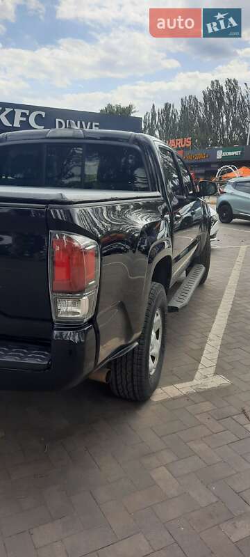Пікап Toyota Tacoma 2017 в Кривому Розі