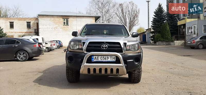 Toyota Tacoma 2005
