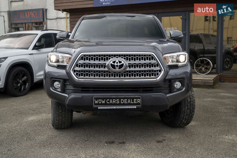Пикап Toyota Tacoma 2016 в Киеве