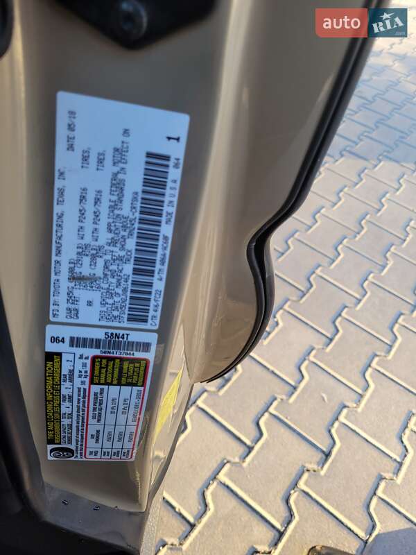 Пикап Toyota Tacoma 2018 в Тернополе