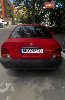 Седан Toyota Tercel 1996 в 