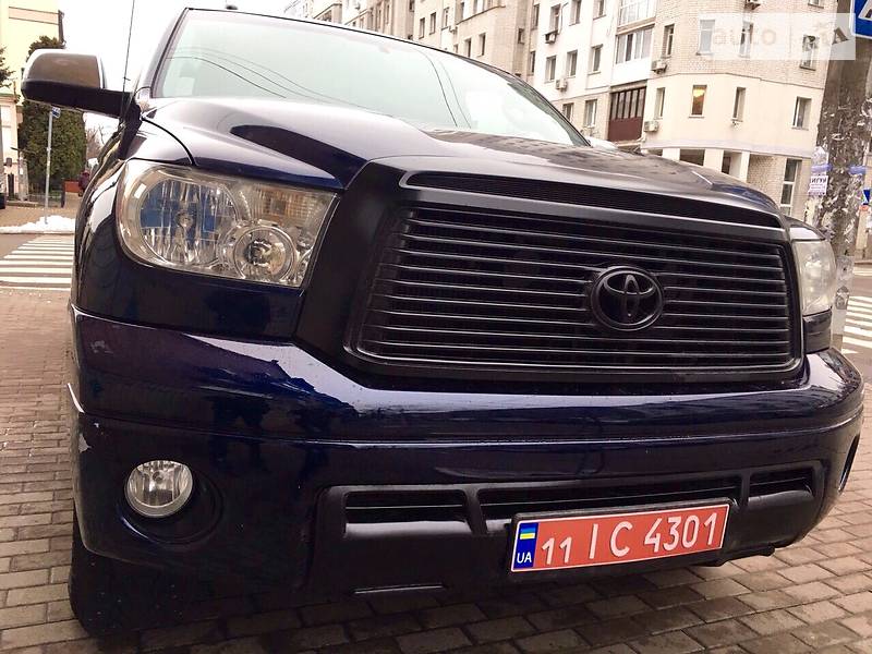 Пикап Toyota Tundra 2010 в Киеве