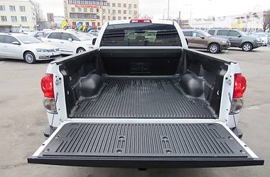 Пикап Toyota Tundra 2008 в Киеве