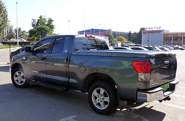 Внедорожник / Кроссовер Toyota Tundra 2008 в Запорожье