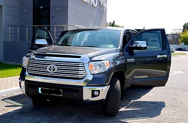 Пикап Toyota Tundra 2015 в Одессе